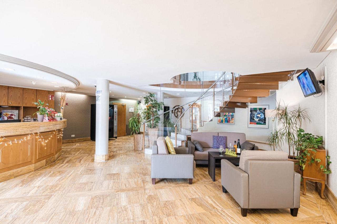 Hotel Pelikan Schwäbisch Gmünd Εξωτερικό φωτογραφία