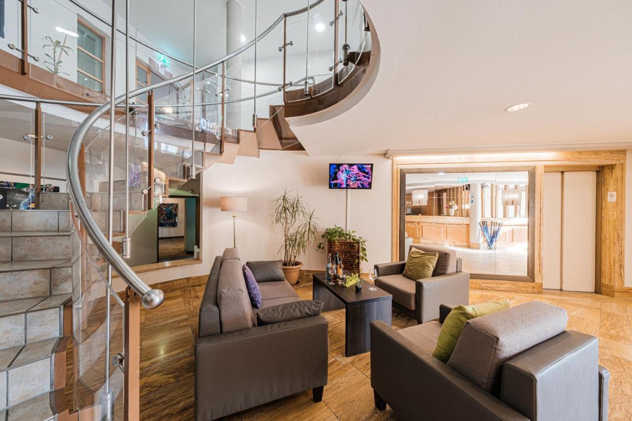 Hotel Pelikan Schwäbisch Gmünd Εξωτερικό φωτογραφία