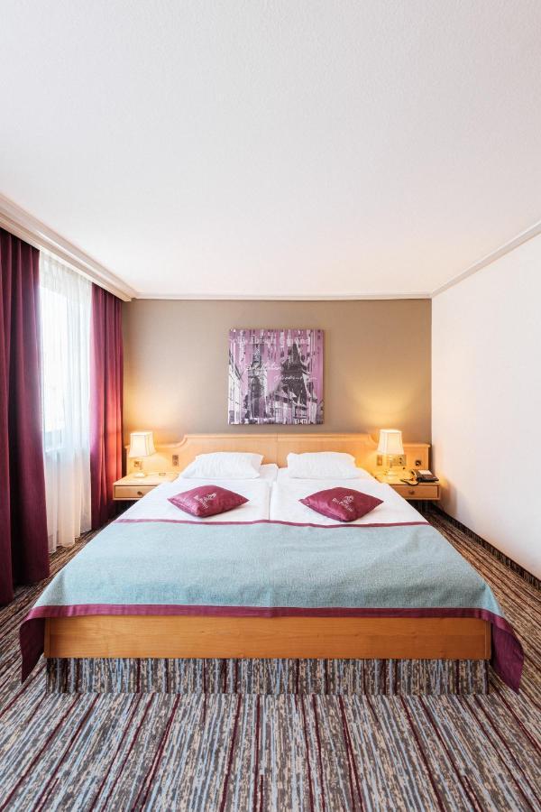 Hotel Pelikan Schwäbisch Gmünd Εξωτερικό φωτογραφία