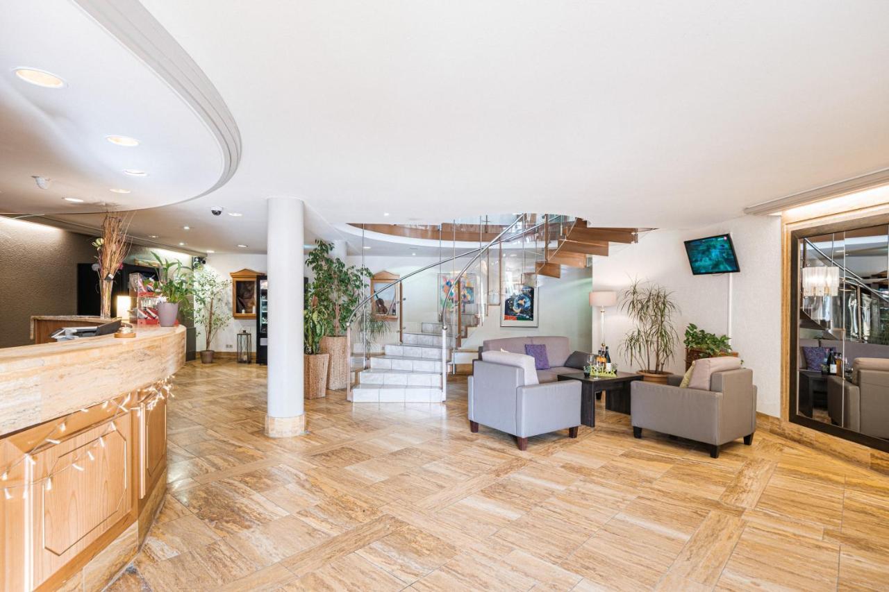Hotel Pelikan Schwäbisch Gmünd Εξωτερικό φωτογραφία
