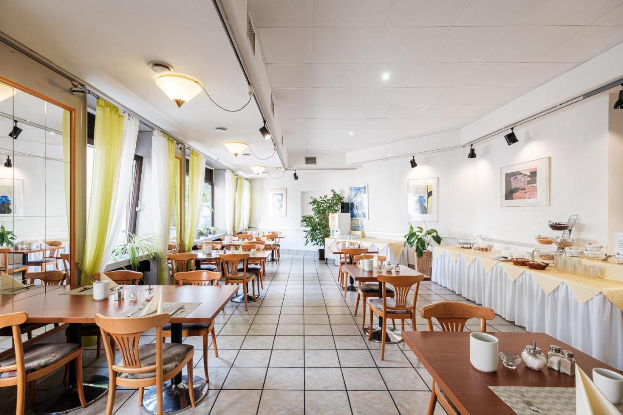 Hotel Pelikan Schwäbisch Gmünd Εξωτερικό φωτογραφία