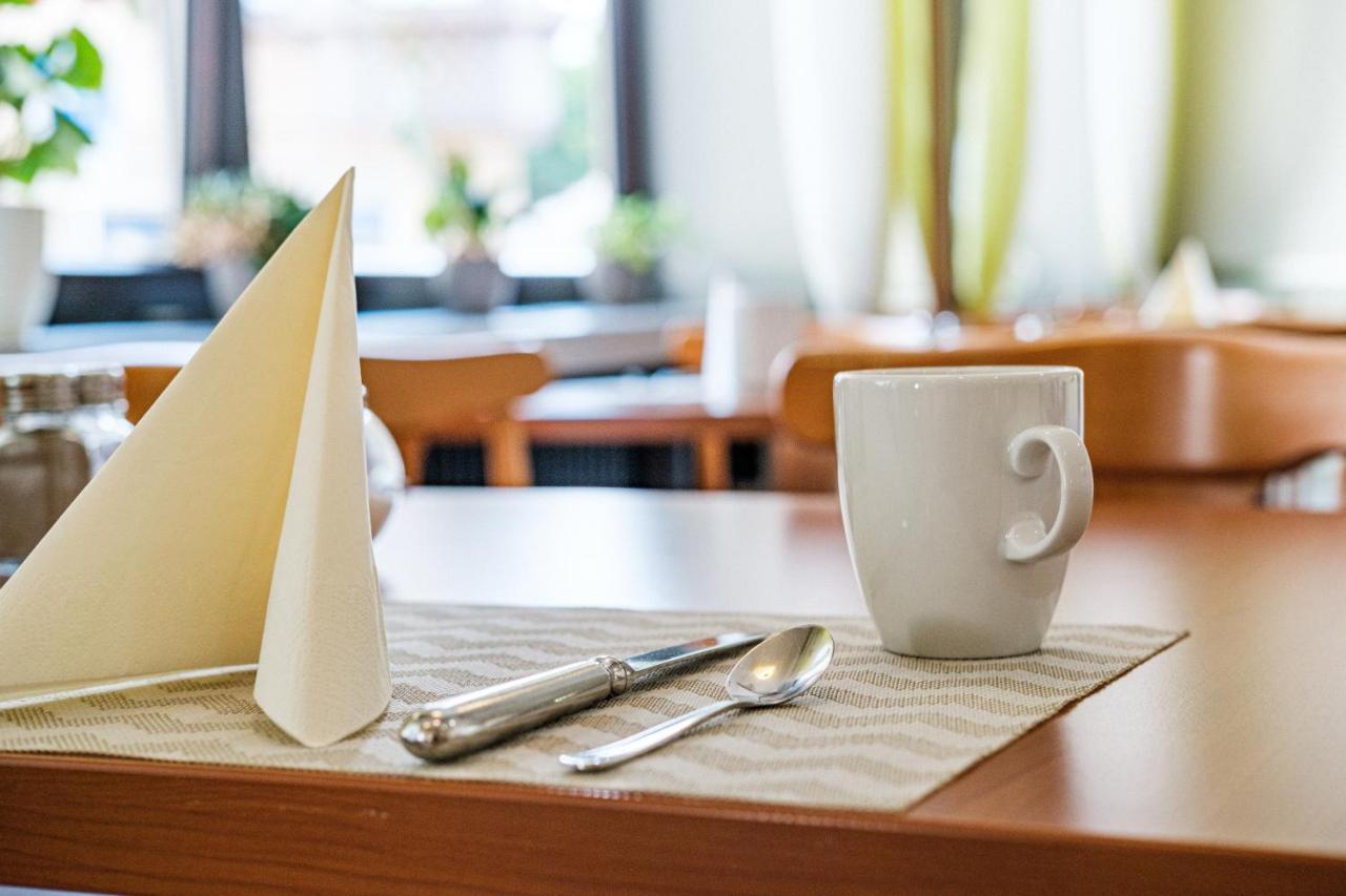 Hotel Pelikan Schwäbisch Gmünd Εξωτερικό φωτογραφία