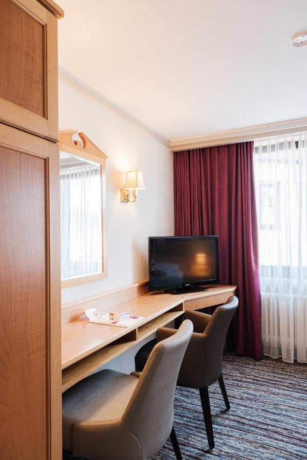 Hotel Pelikan Schwäbisch Gmünd Εξωτερικό φωτογραφία
